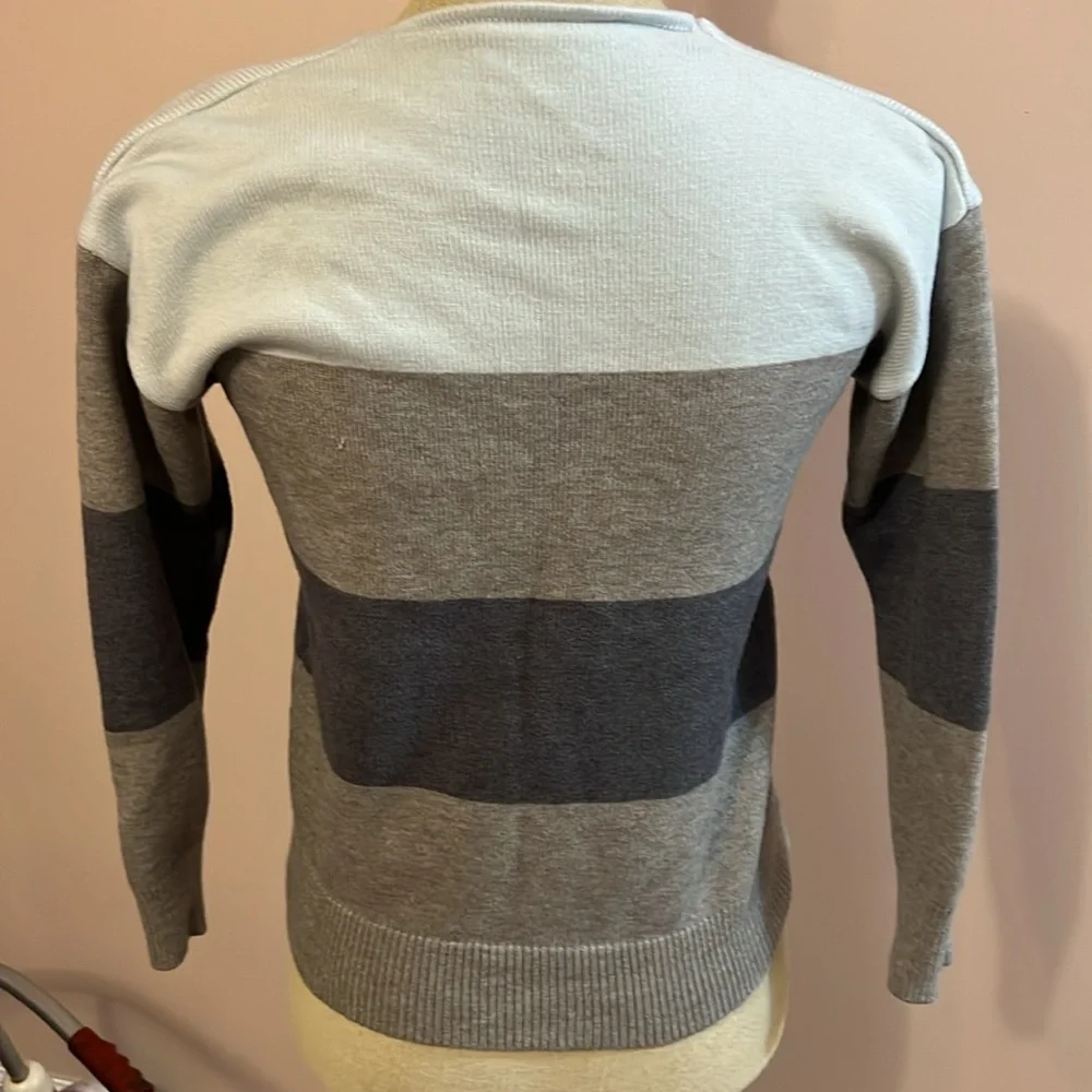 SHEIN women’s sweater size M soft and buttery